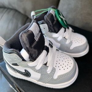 Nike Baby Jordan Sneakers - White and Gray size 3
